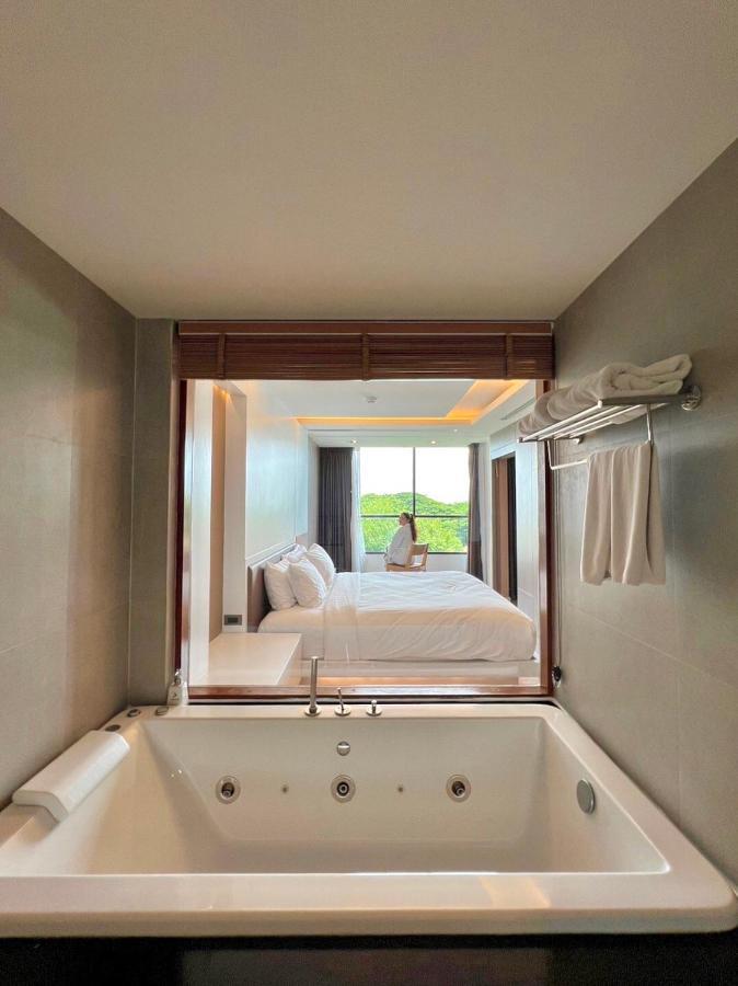 The Zense Boutique Hotel Пхітсанулок Екстер'єр фото