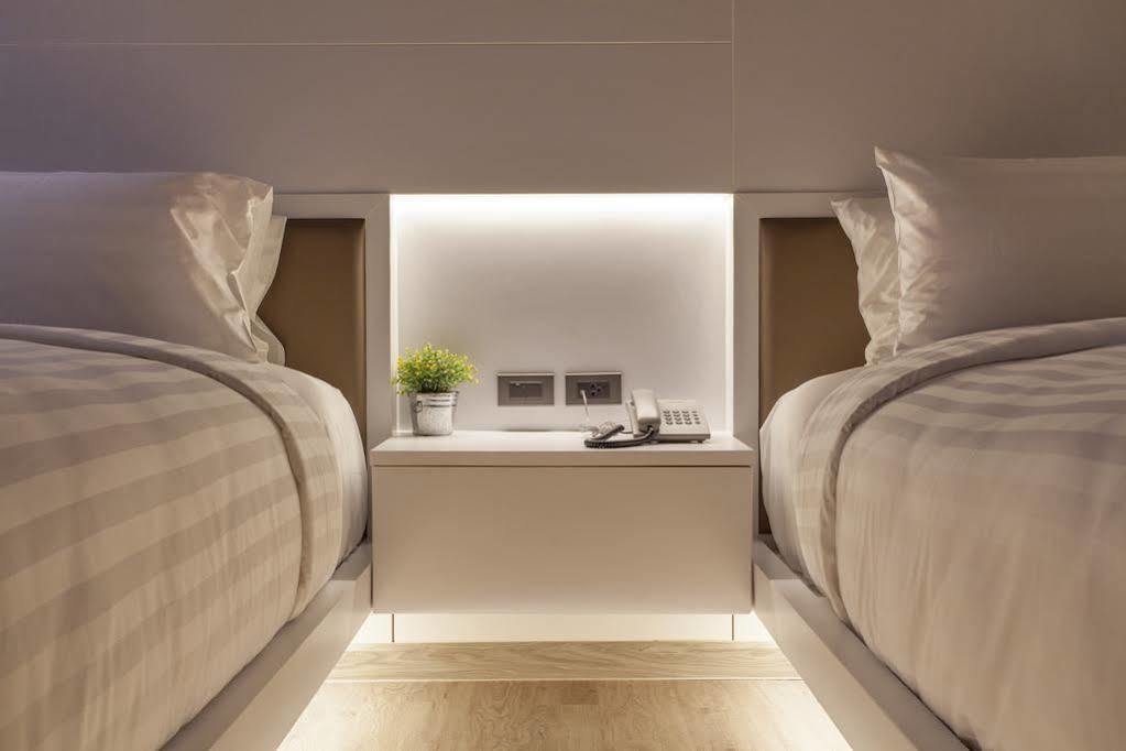 The Zense Boutique Hotel Пхітсанулок Екстер'єр фото