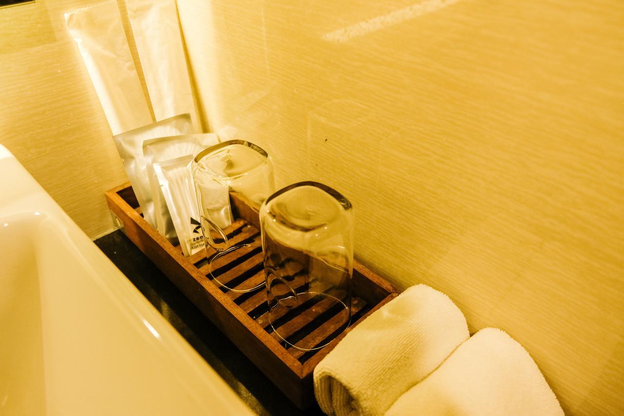 The Zense Boutique Hotel Пхітсанулок Екстер'єр фото