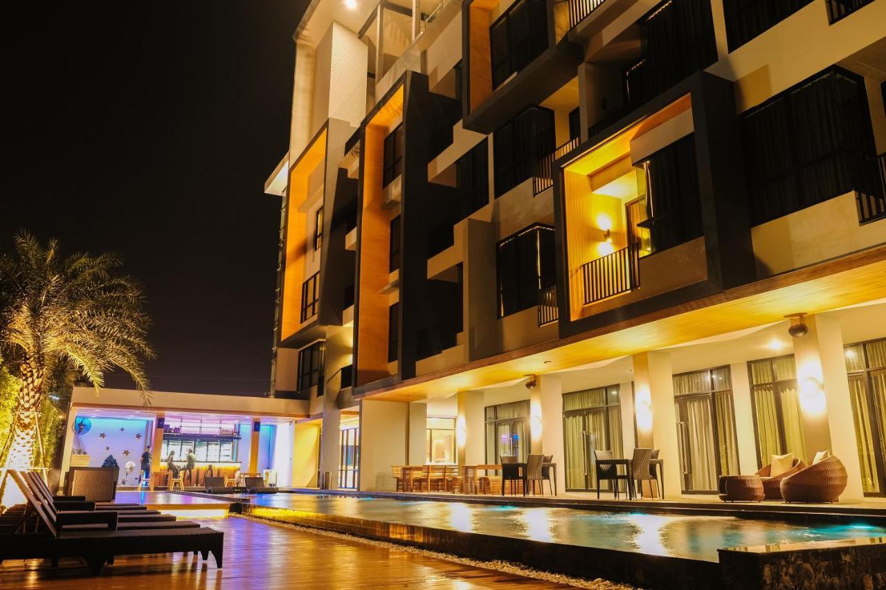 The Zense Boutique Hotel Пхітсанулок Екстер'єр фото